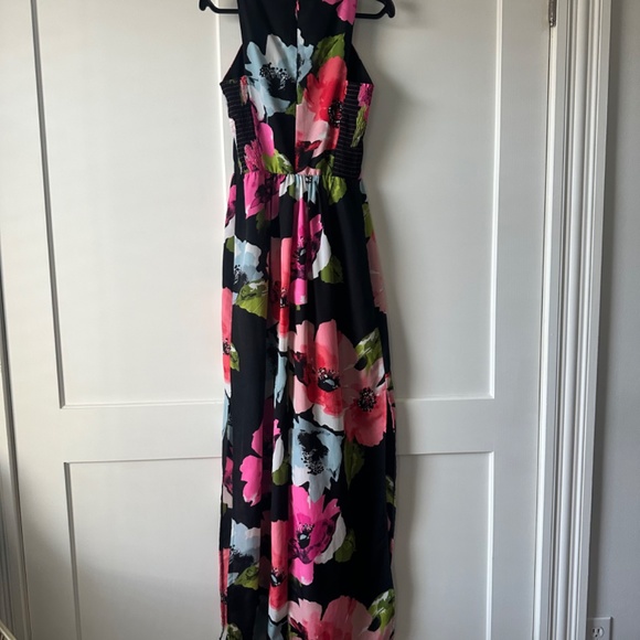 Vince Camuto floral maxi dress size 2 - Picture 2 of 3